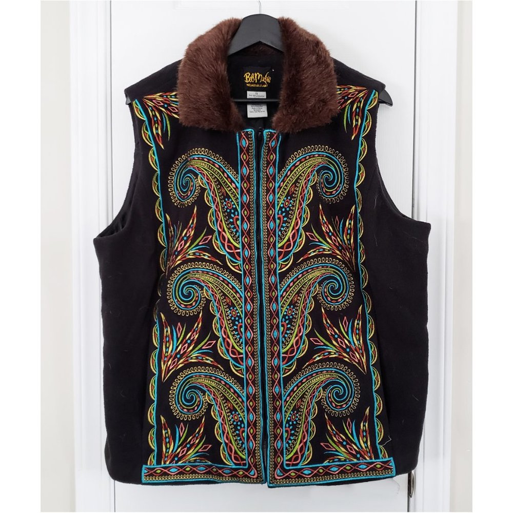 Bob Mackie 1X Embroidered Black Fleece Vest